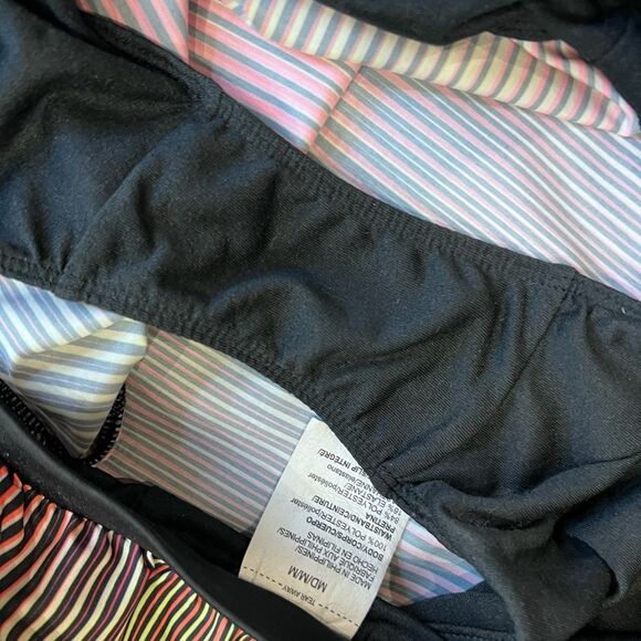 Under Armour Fly-by 2.0 Athletic Running Shorts Size Medium Striped Multicolor - Picture 12 of 13